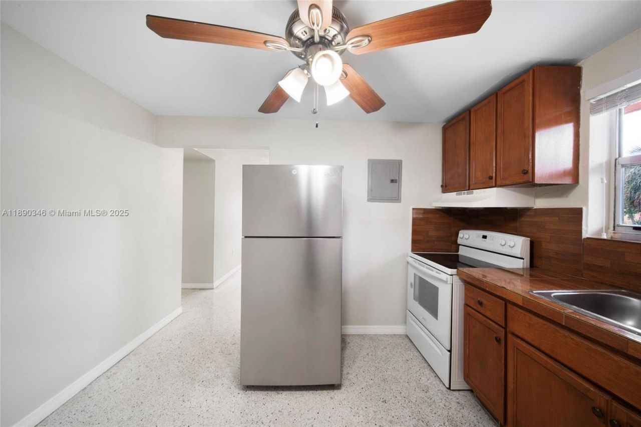 40 W 4th St, Unit 5, Hialeah, FL 33010 Photo
