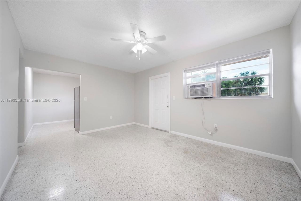 40 W 4th St, Unit 5, Hialeah, FL 33010 Photo