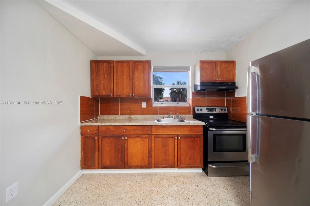 40 W 4th St, Unit 5, Hialeah, FL 33010 Photo