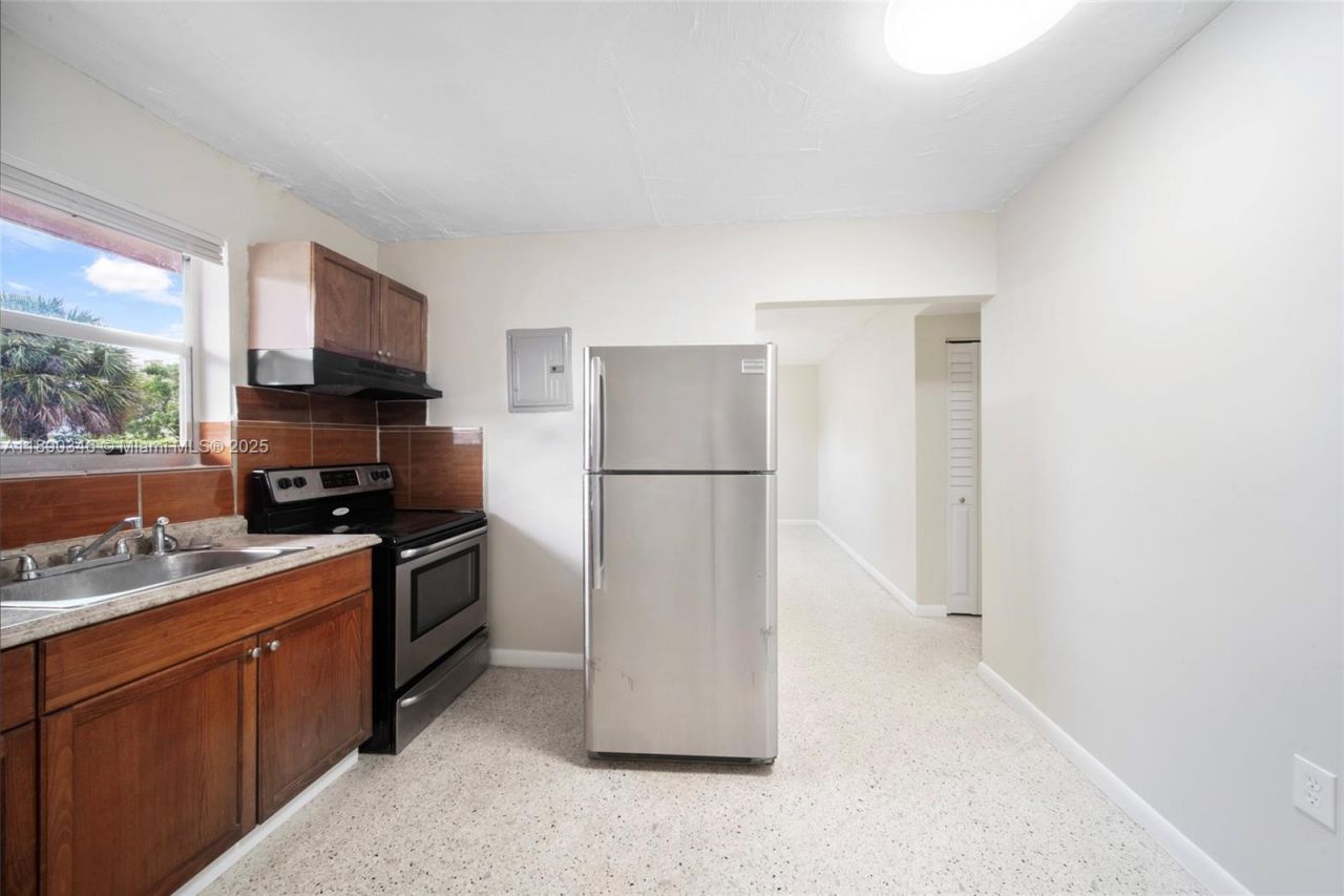 40 W 4th St, Unit 5, Hialeah, FL 33010 Photo