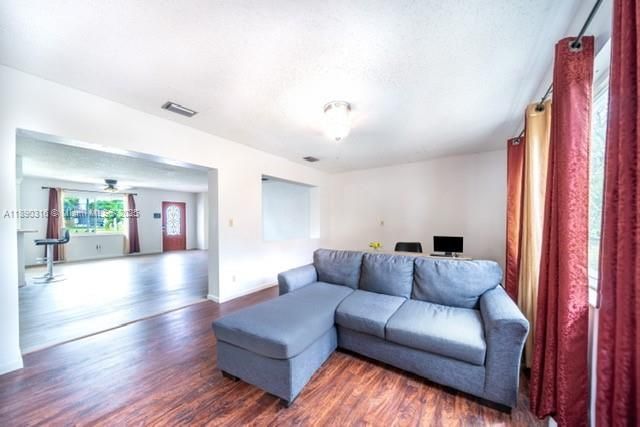 1220 NW 190th St, Miami Gardens, FL 33169 Photo