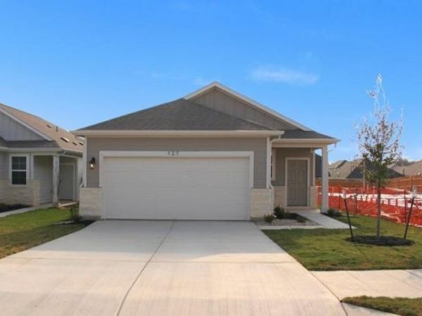 127 Two Bits LN, Elgin, TX 78621