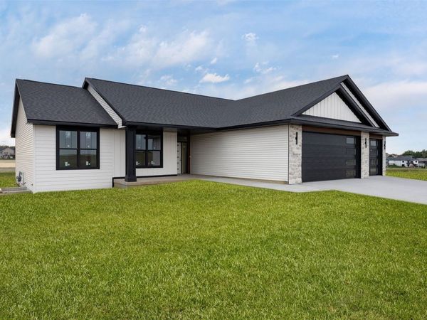 720 17th Avenue SW, Mt Vernon, IA 52314