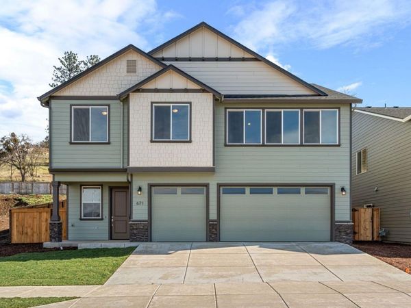 671 Old Waverly Way, Unit 21, Eagle Point, OR 97524