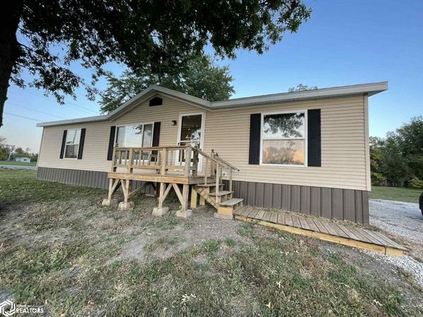 310 W North, Moravia, IA 52571