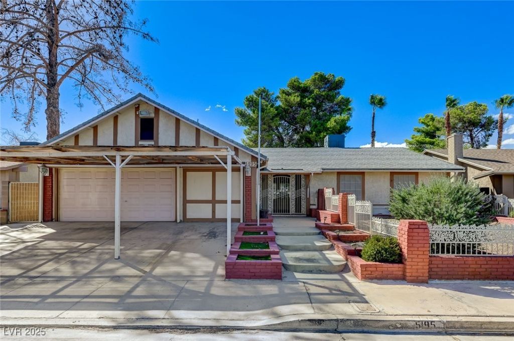 5195 Sepulveda Boulevard, Las Vegas, NV 89118 Main Photo