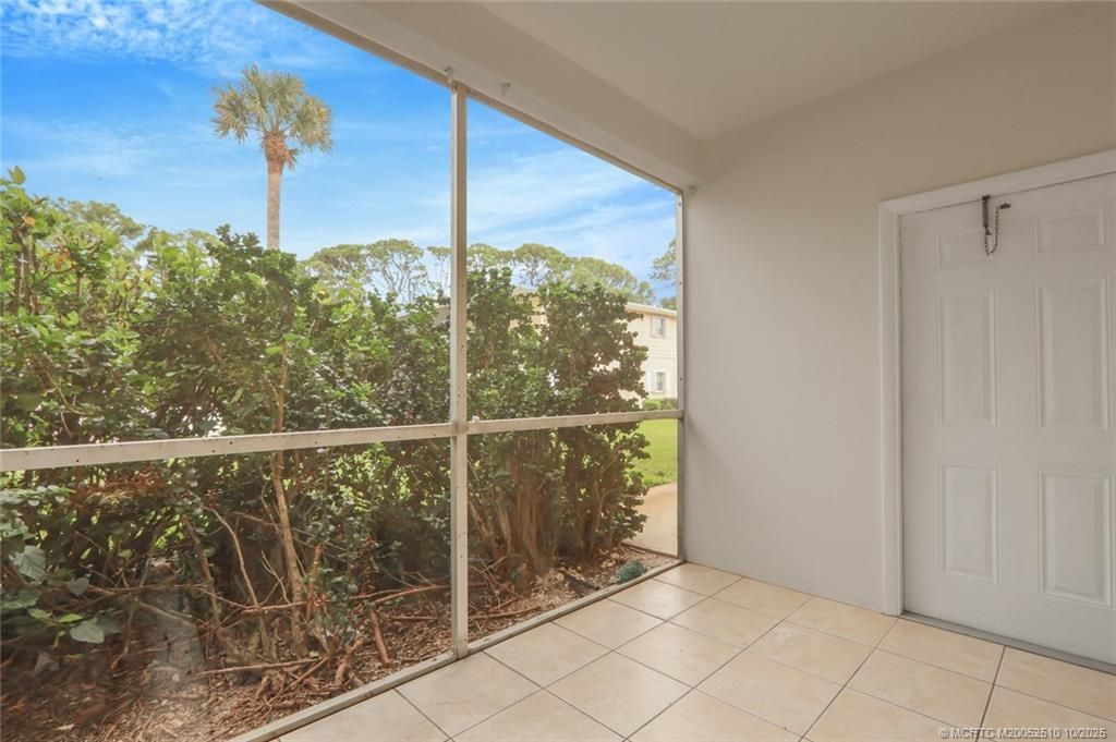 333 SE Martin Avenue, Unit 1F, Stuart, FL 34996 Photo