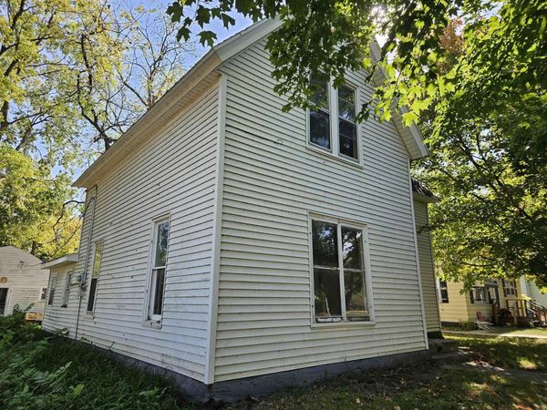 220 W Traer, Greene, IA 50636