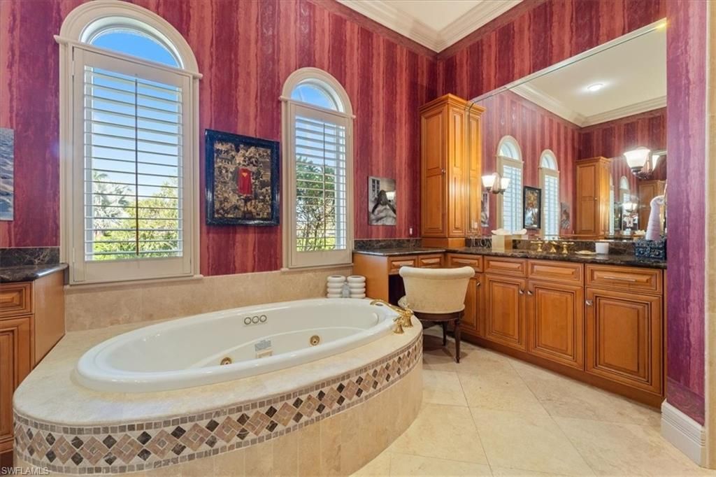 550 21st Ave S, Naples, FL 34102 Photo