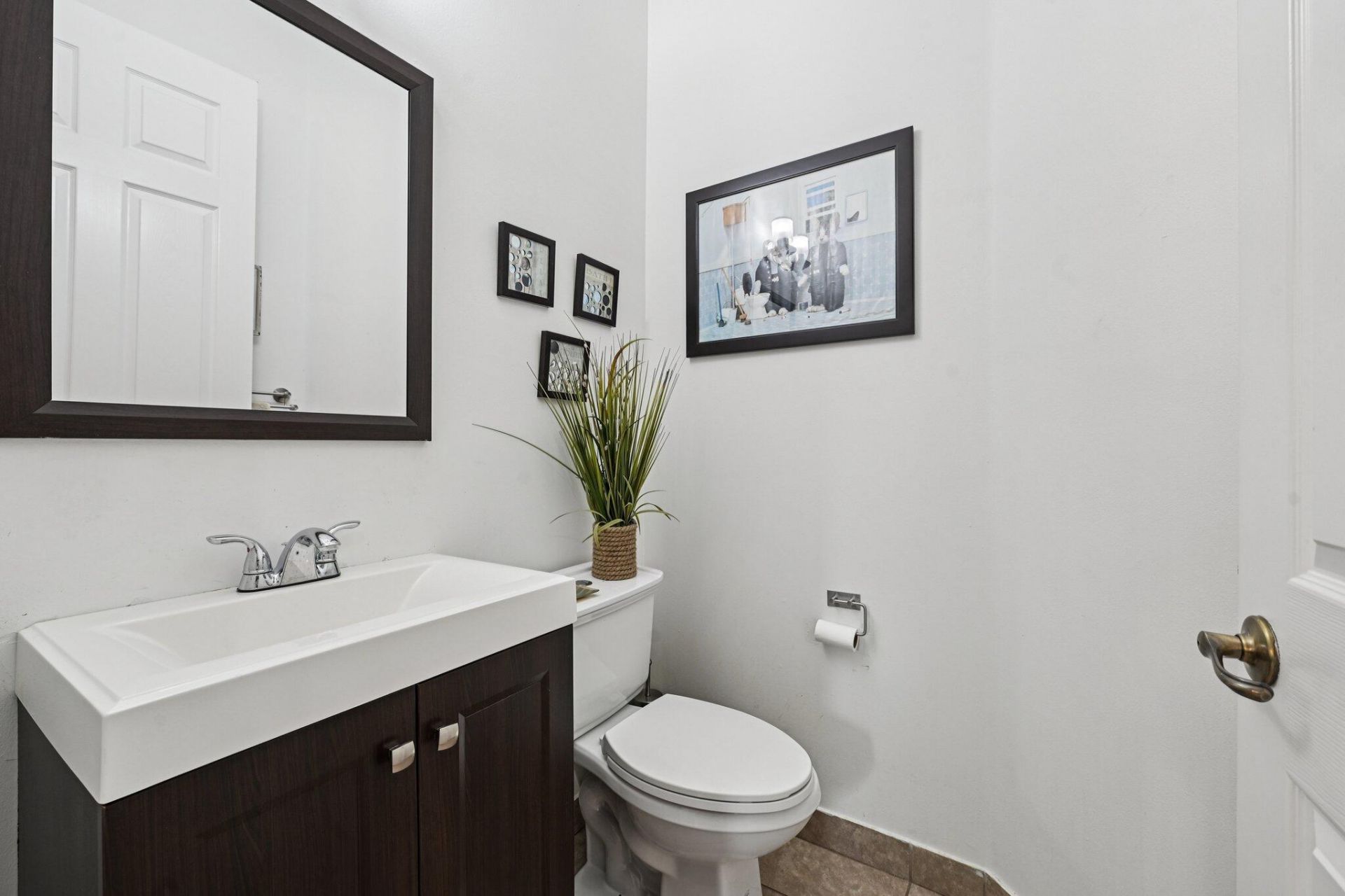 553 Gazetta Way, West Palm Beach, FL 33413 Photo