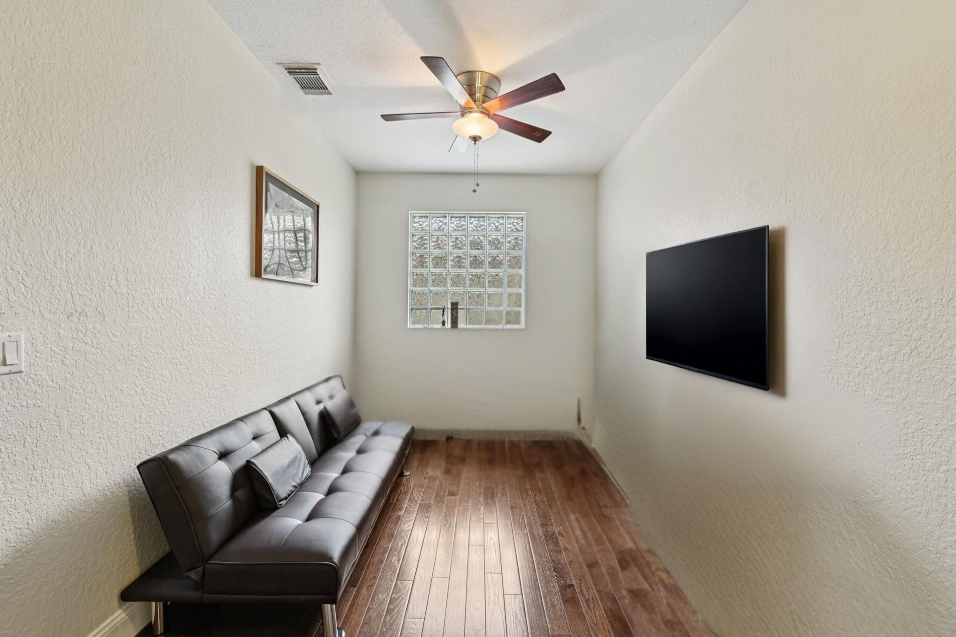 553 Gazetta Way, West Palm Beach, FL 33413 Photo