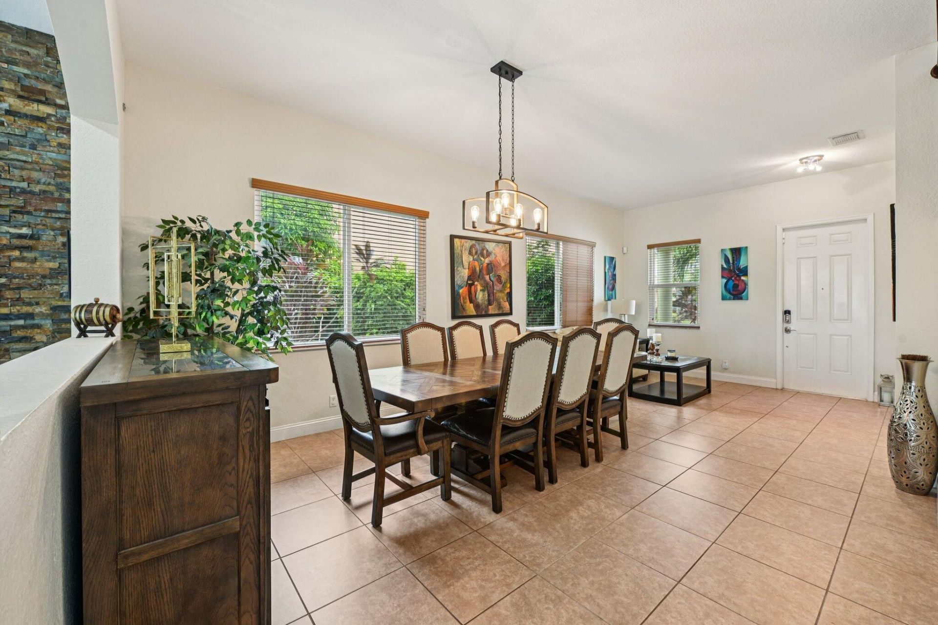 553 Gazetta Way, West Palm Beach, FL 33413 Photo