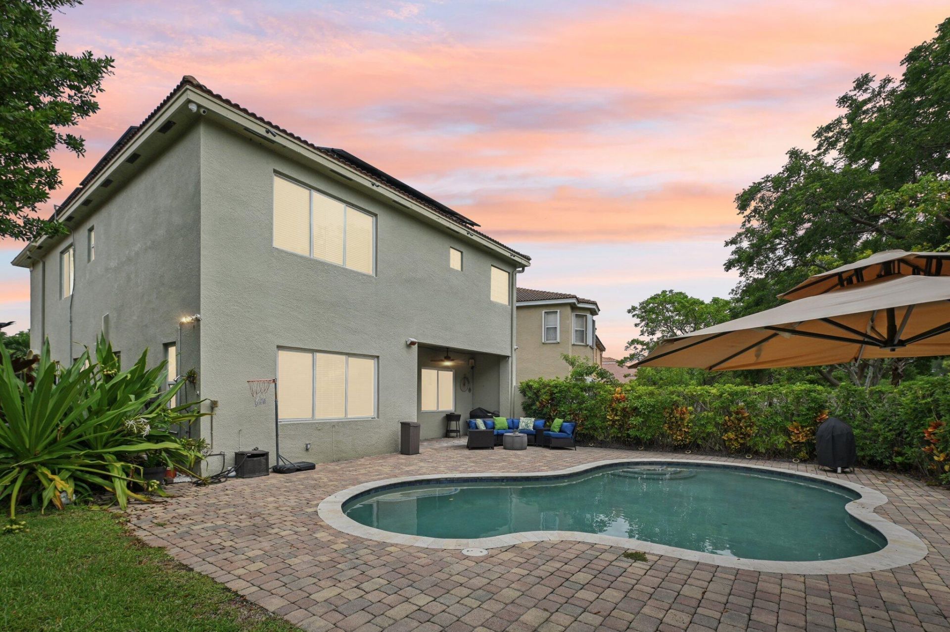 553 Gazetta Way, West Palm Beach, FL 33413 Photo