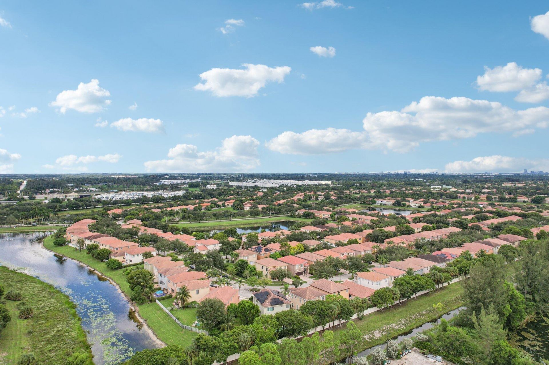 553 Gazetta Way, West Palm Beach, FL 33413 Photo