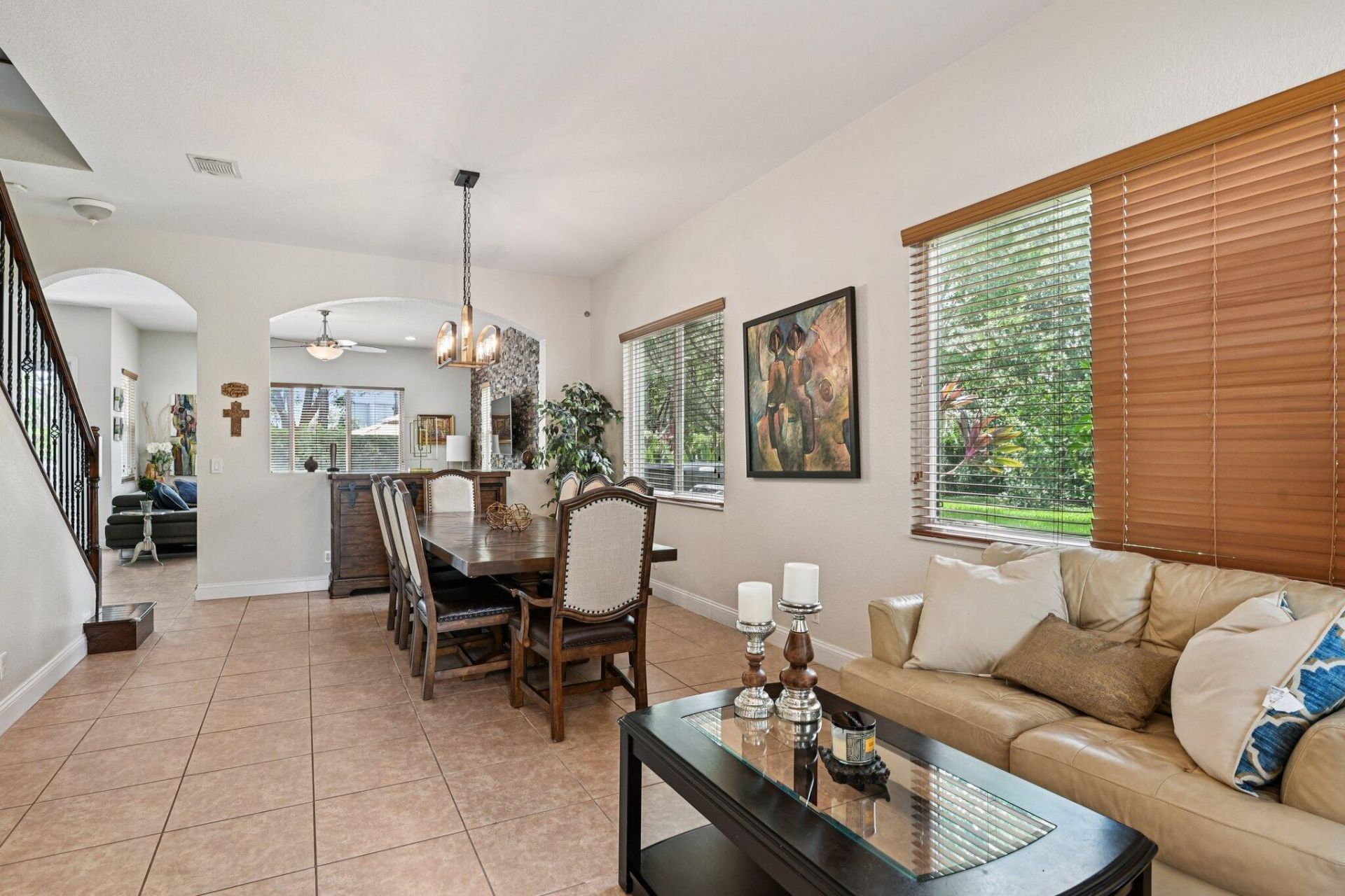 553 Gazetta Way, West Palm Beach, FL 33413 Photo