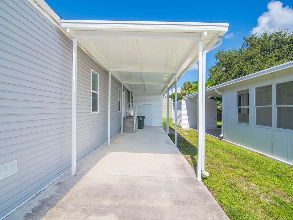 121 Sandhill Boulevard, Fort Pierce, FL 34982 Photo