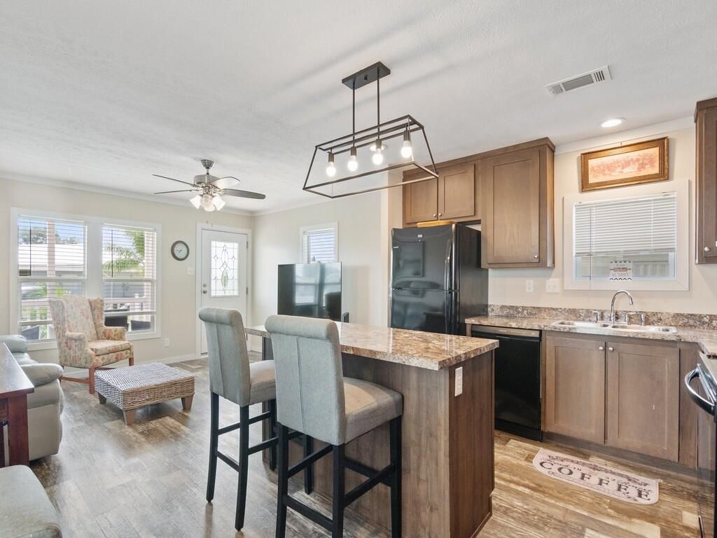 121 Sandhill Boulevard, Fort Pierce, FL 34982 Photo