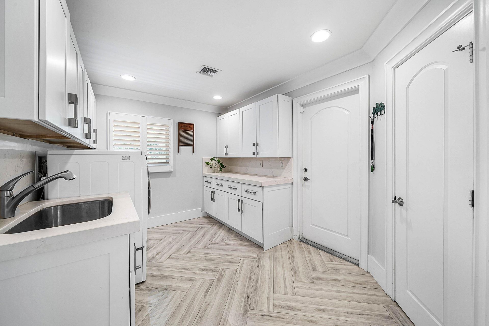 7425 NE Bay Cove Court, Boca Raton, FL 33487 Photo