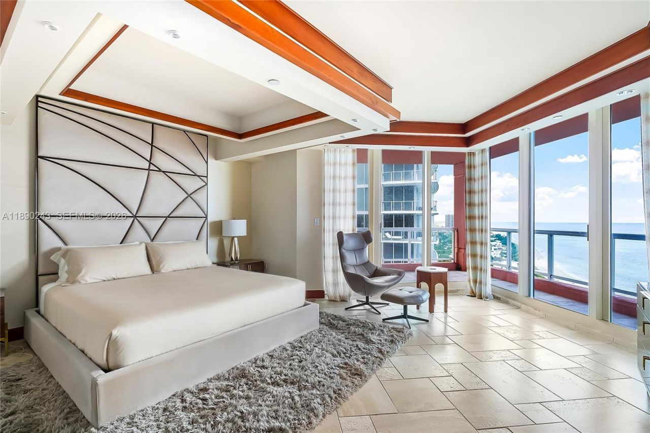 2110 N Ocean Blvd, Unit 23B, Fort Lauderdale, FL 33305 Photo