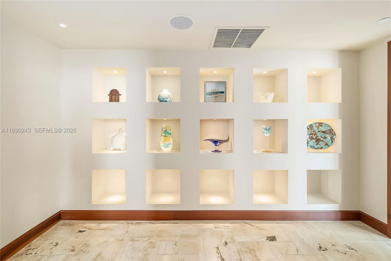 2110 N Ocean Blvd, Unit 23B, Fort Lauderdale, FL 33305 Photo