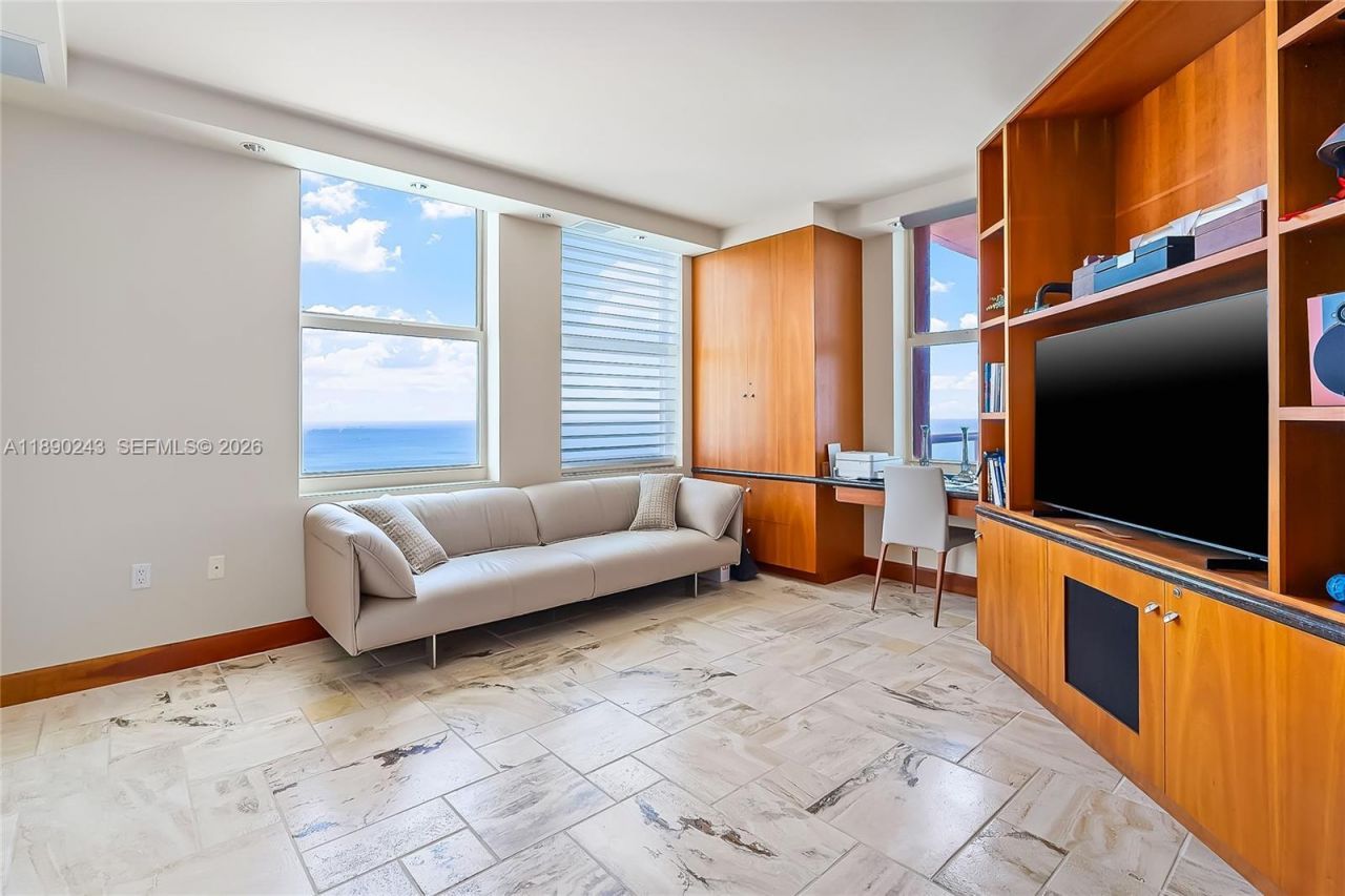 2110 N Ocean Blvd, Unit 23B, Fort Lauderdale, FL 33305 Photo