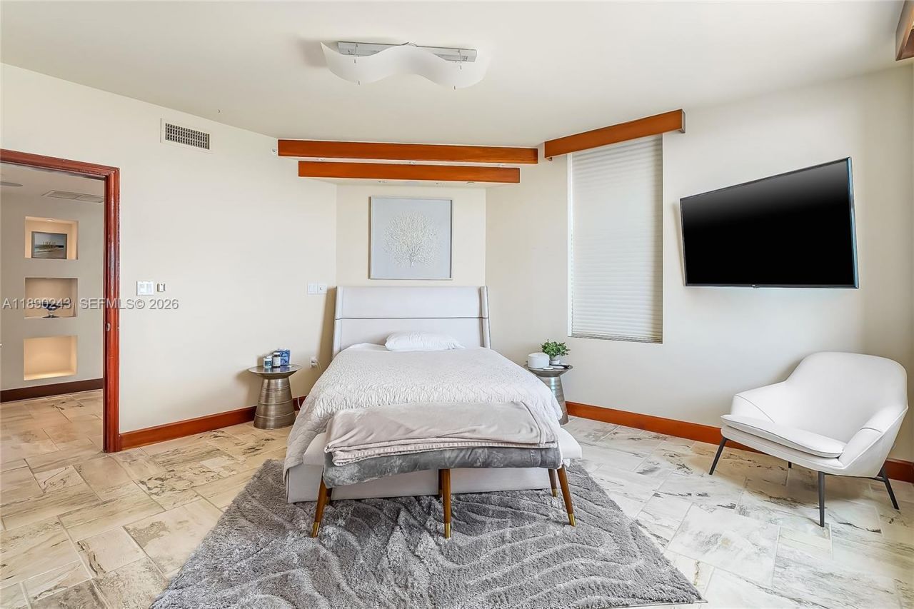 2110 N Ocean Blvd, Unit 23B, Fort Lauderdale, FL 33305 Photo