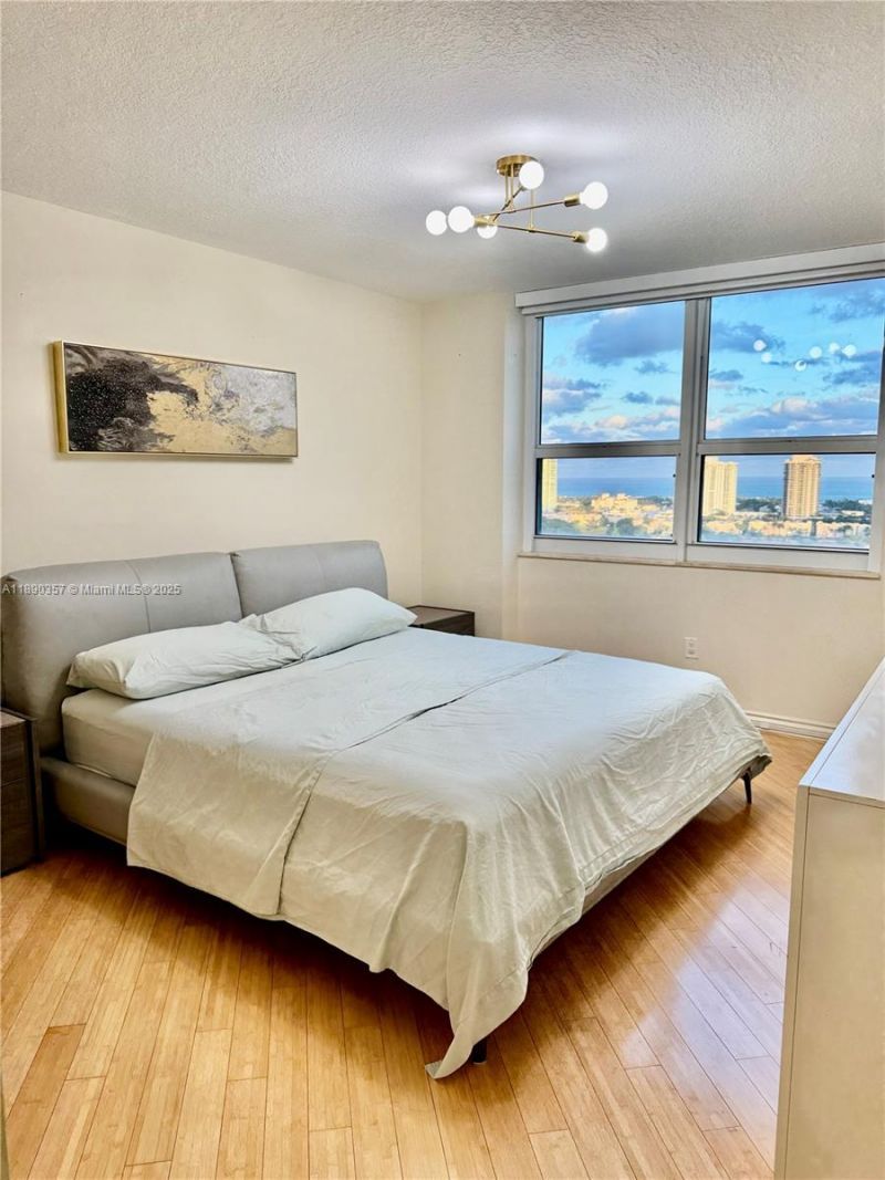 19501 W Country Club Dr, Unit 2515, Aventura, FL 33180 Photo