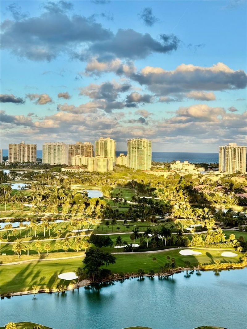 19501 W Country Club Dr, Unit 2515, Aventura, FL 33180 Photo