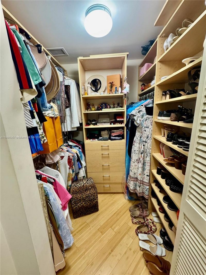 19501 W Country Club Dr, Unit 2515, Aventura, FL 33180 Photo