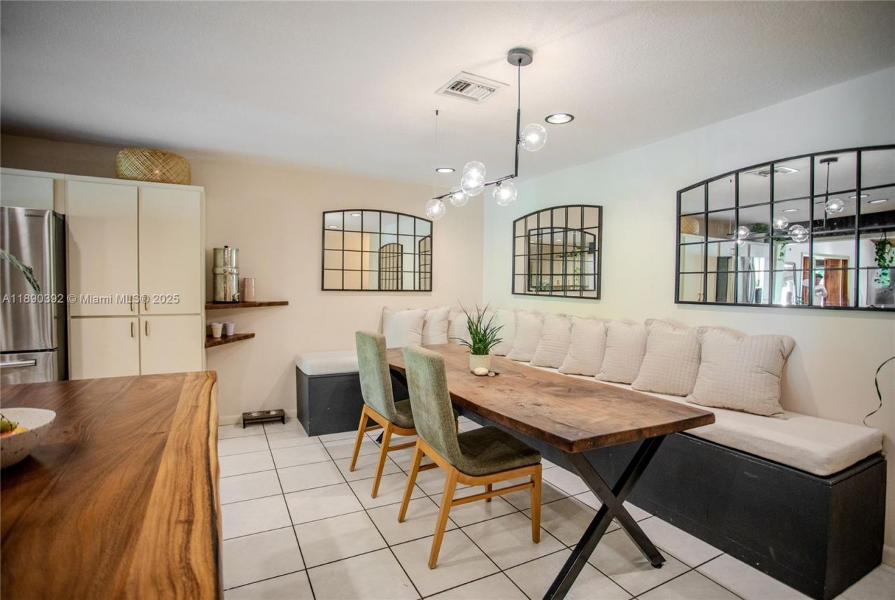 10605 SW 132nd Ct, Miami, FL 33186 Photo