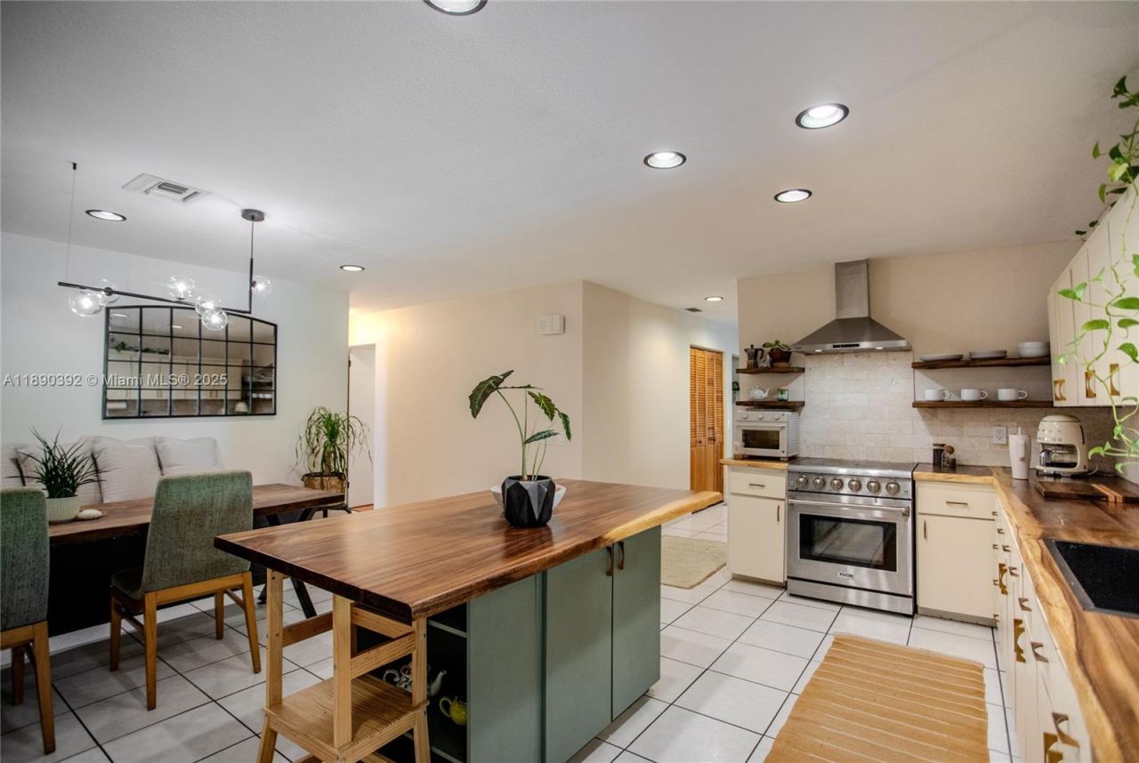 10605 SW 132nd Ct, Miami, FL 33186 Photo