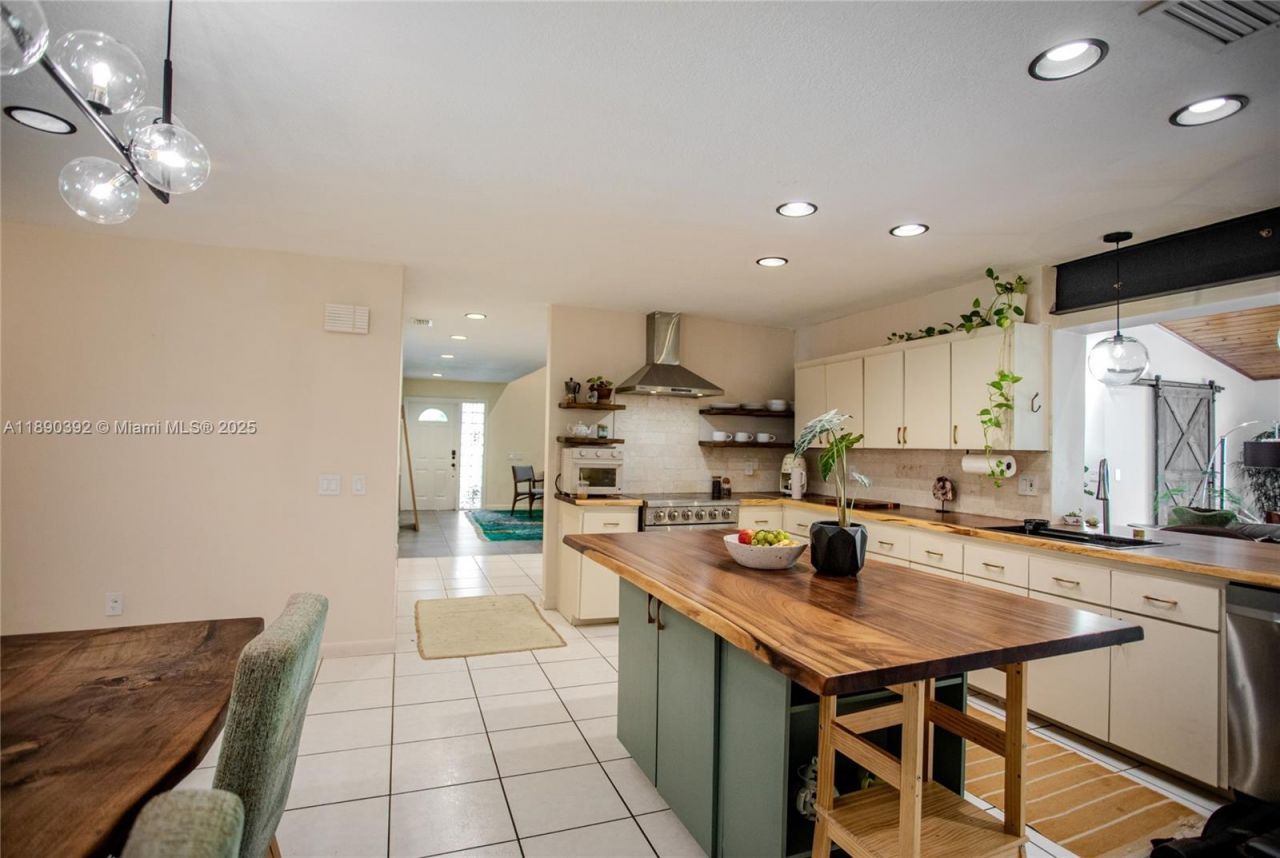 10605 SW 132nd Ct, Miami, FL 33186 Photo