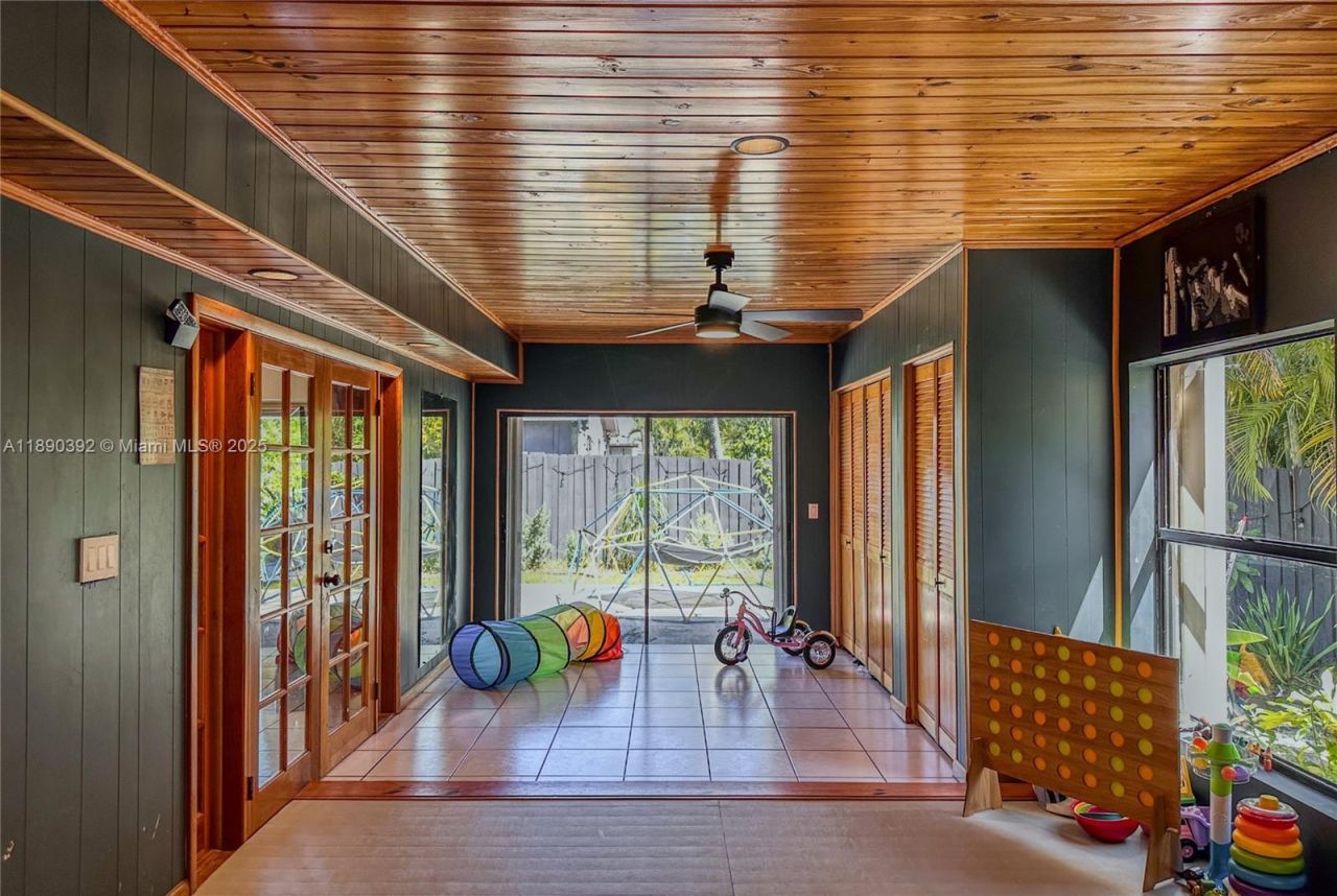 10605 SW 132nd Ct, Miami, FL 33186 Photo