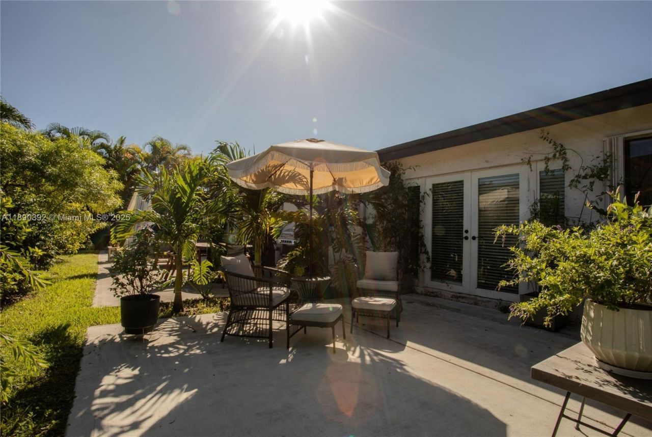 10605 SW 132nd Ct, Miami, FL 33186 Photo