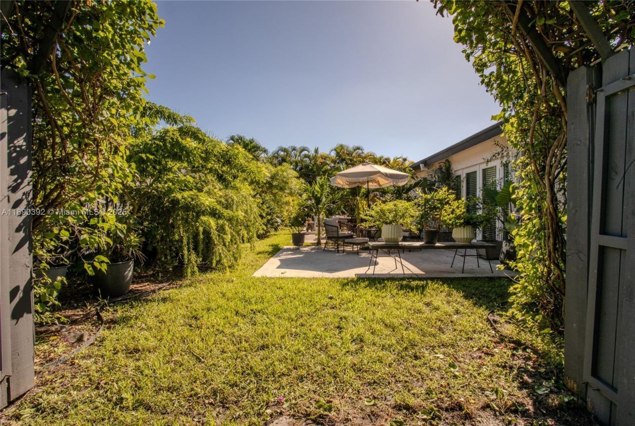 10605 SW 132nd Ct, Miami, FL 33186 Photo