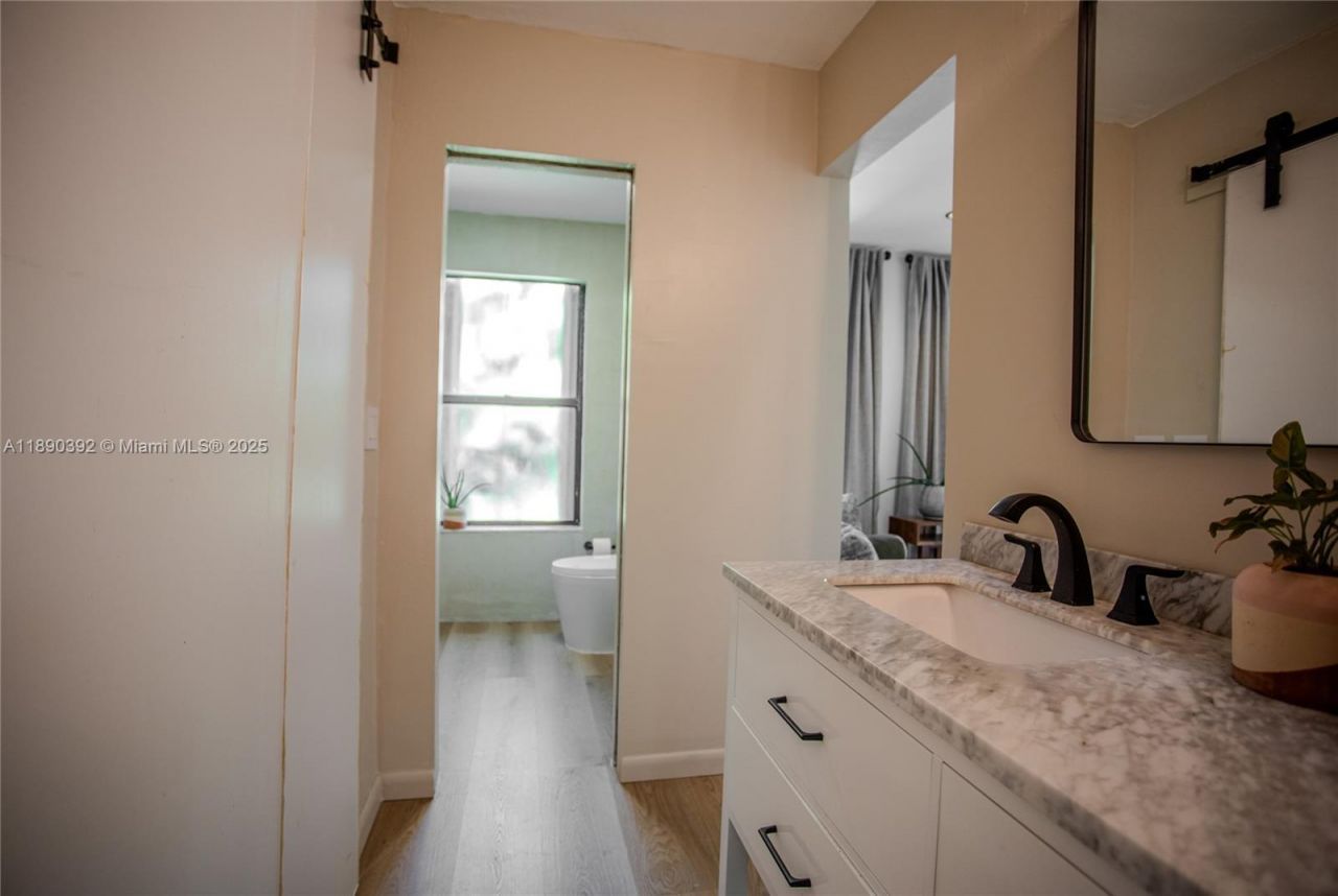 10605 SW 132nd Ct, Miami, FL 33186 Photo