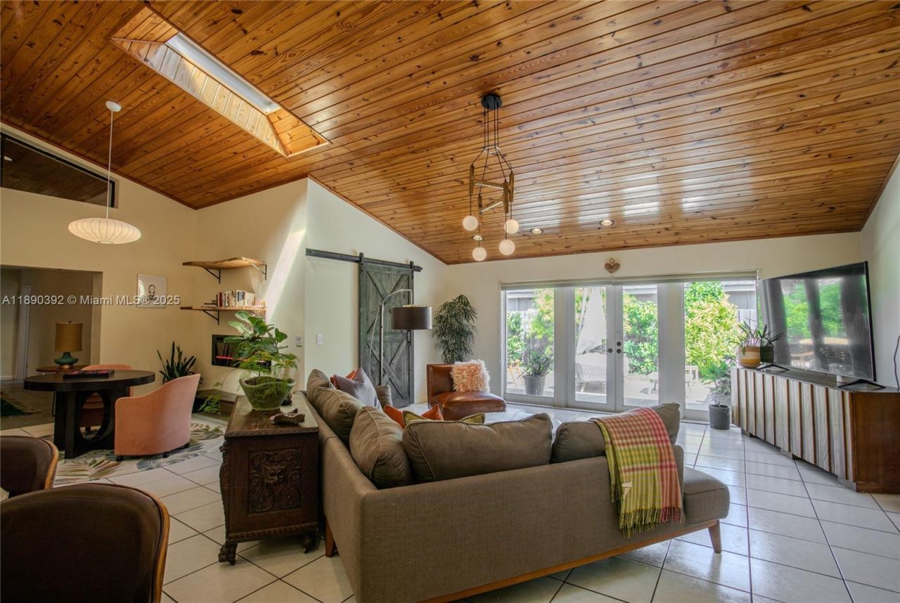 10605 SW 132nd Ct, Miami, FL 33186 Photo