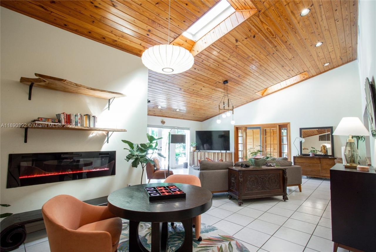 10605 SW 132nd Ct, Miami, FL 33186 Photo