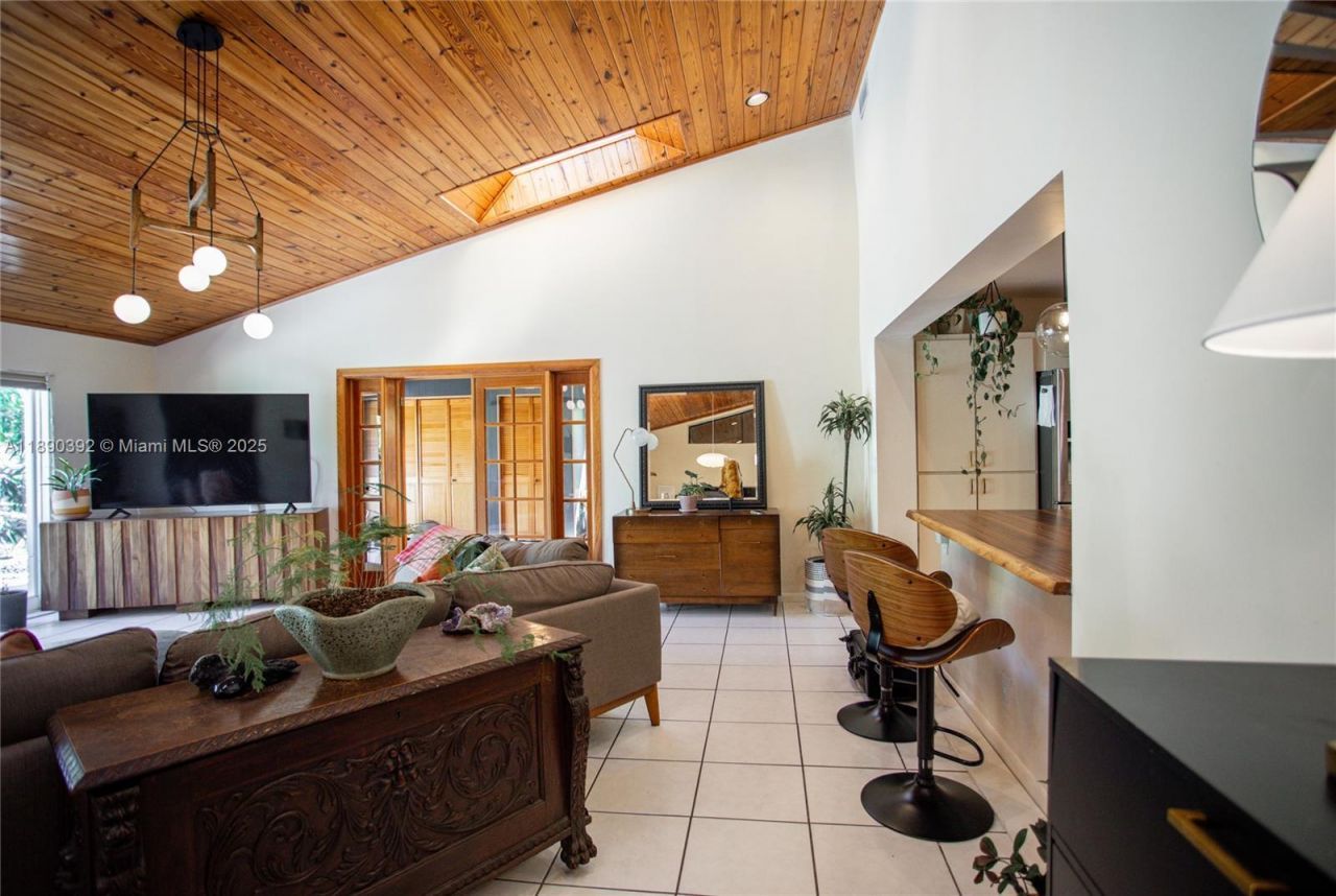 10605 SW 132nd Ct, Miami, FL 33186 Photo