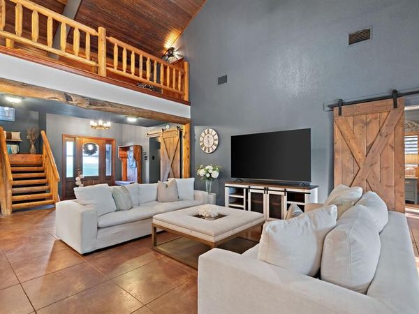 1206 Sierra Vista Drive, Granbury, TX 76048