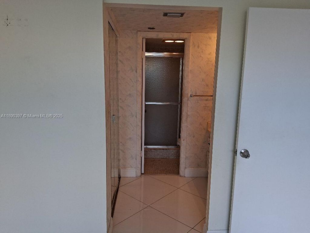 1300 St Charles Pl, Unit 319, Pembroke Pines, FL 33026 Photo