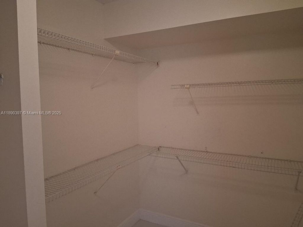 1300 St Charles Pl, Unit 319, Pembroke Pines, FL 33026 Photo