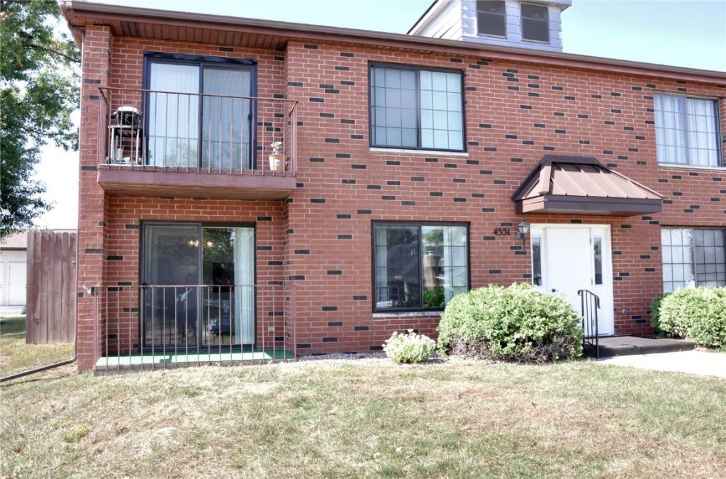 4551 Maureen Drive, Unit 33, Cedar Rapids, IA 52403 Main Photo