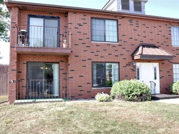 4551 Maureen Drive, Unit 33, Cedar Rapids, IA 52403