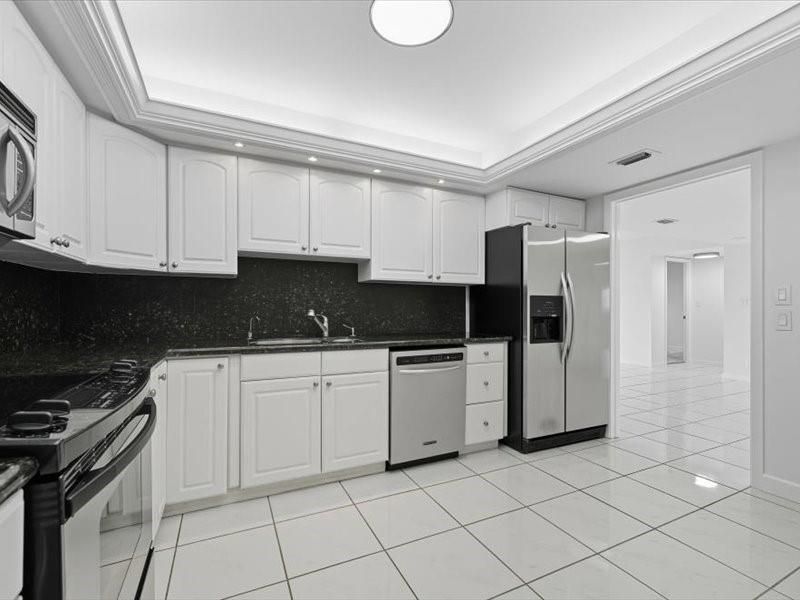 4900 N Ocean Boulevard, Unit 1405, Lauderdale by the Sea, FL 33308 Photo
