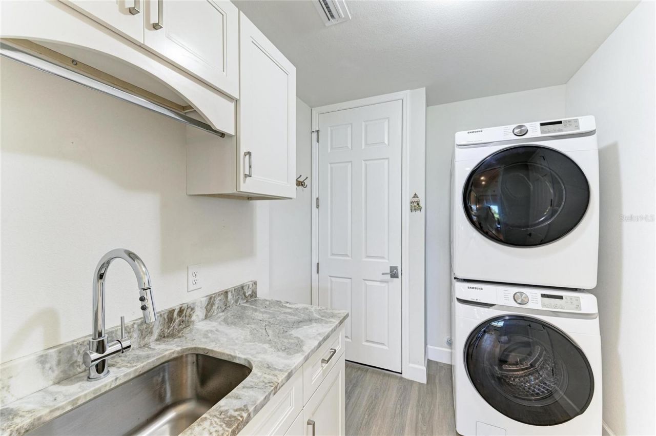 3655 Bal Harbor Boulevard, Unit 111-113, Punta Gorda, FL 33950 Photo