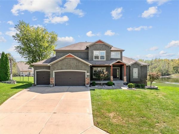 1210 Hillmann Lane, Warrensburg, MO 64093