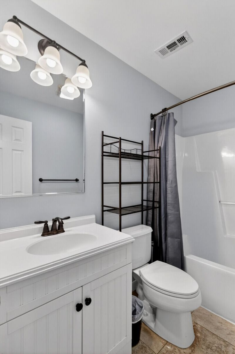 2262 Folly Road Photo 24