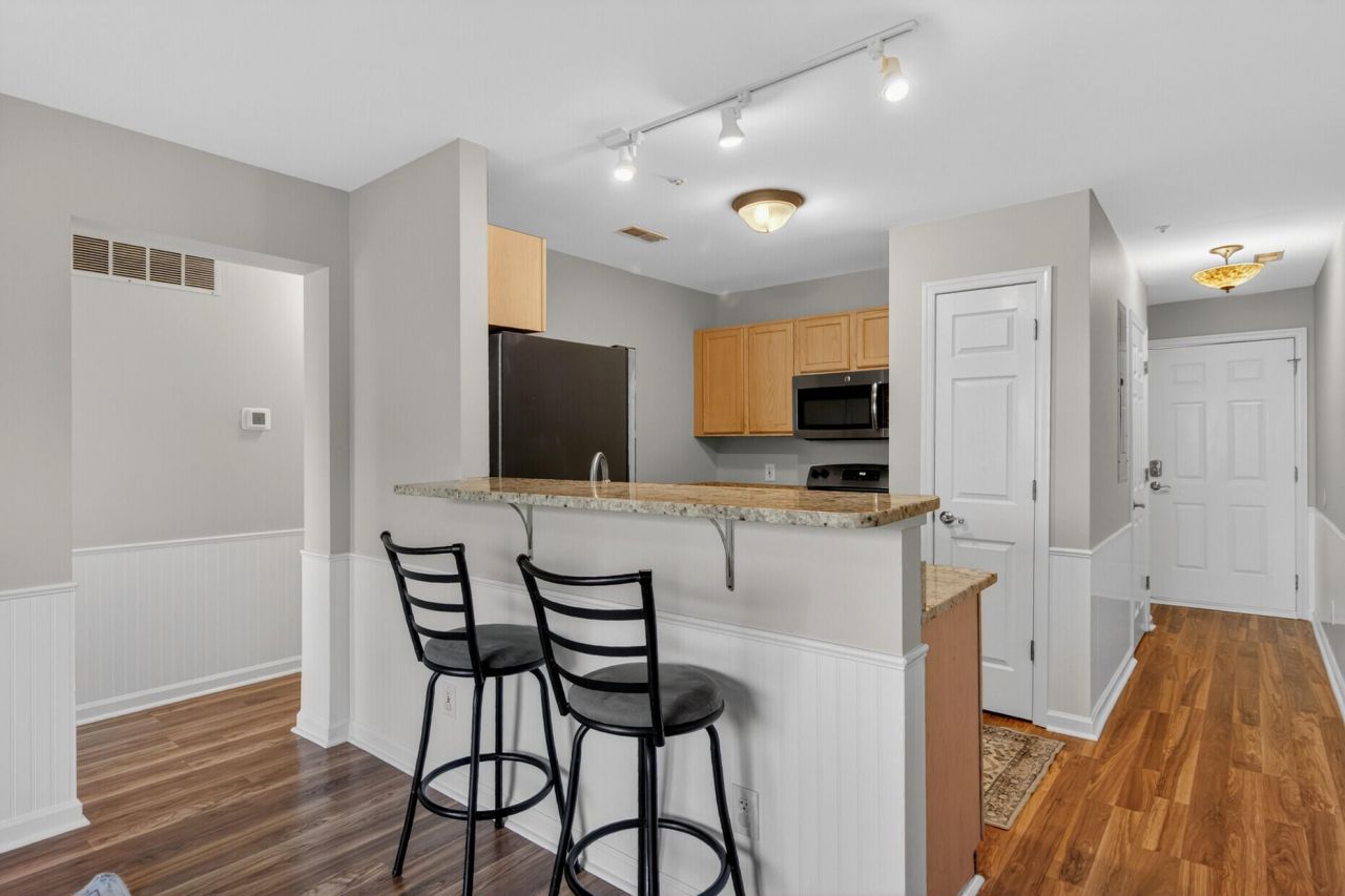 2262 Folly Road Photo 8