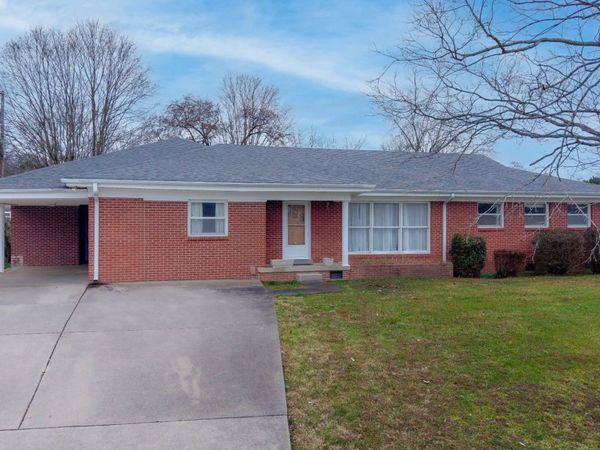 3241 W Main St, Erin, TN 37061